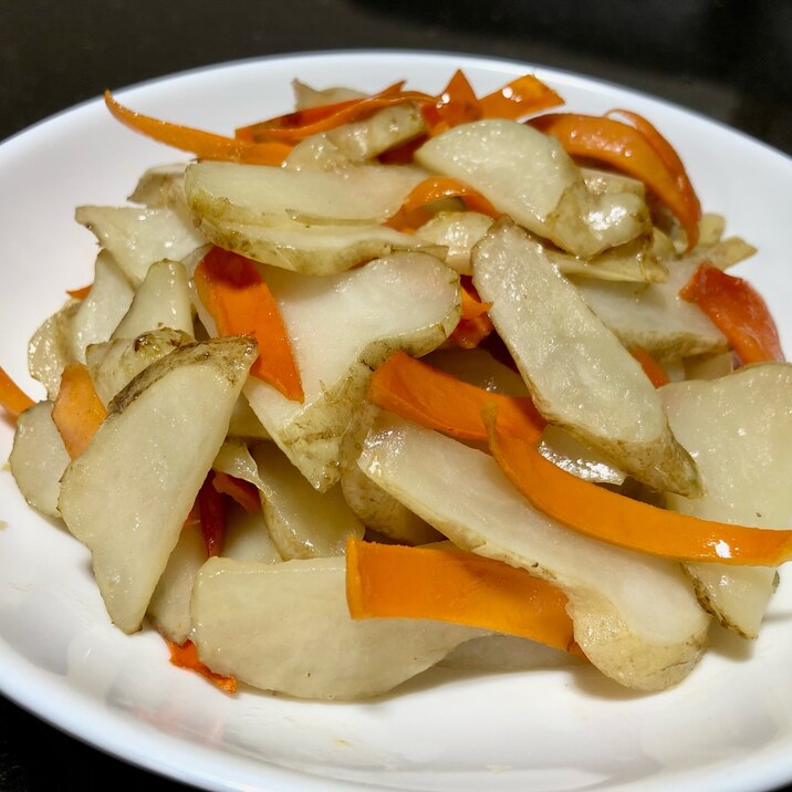 やみつき食感‼ 菊芋と柿の皮の炒め物